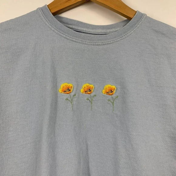 Brandy‎ Melville J. Galt Women's Embroidered Poppy Short Sleeve Shirt One Size - Picture 4 of 10